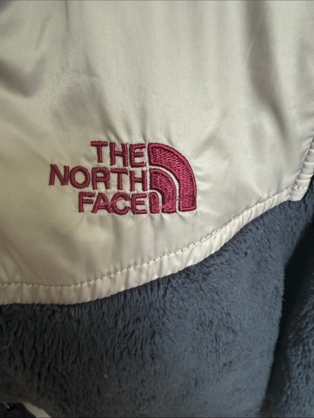 (307)The North Face Navy and Gray Kids Fleece Jacket